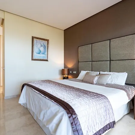 Real Alta Vista Golf Apartment